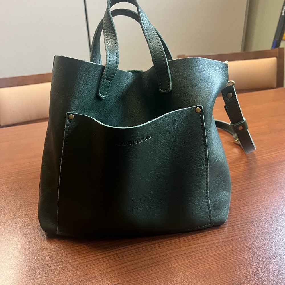 Portland Leather OG Forest Green Medium Crossbody Tote